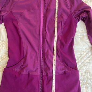 Pink Lulu Lemon woman’s doble face jacket